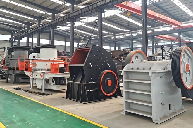 Stationary crushing and screening plants